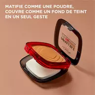 Boitier ouvert montrant la poudre compacte et son miroir avec une eponge d'application.​