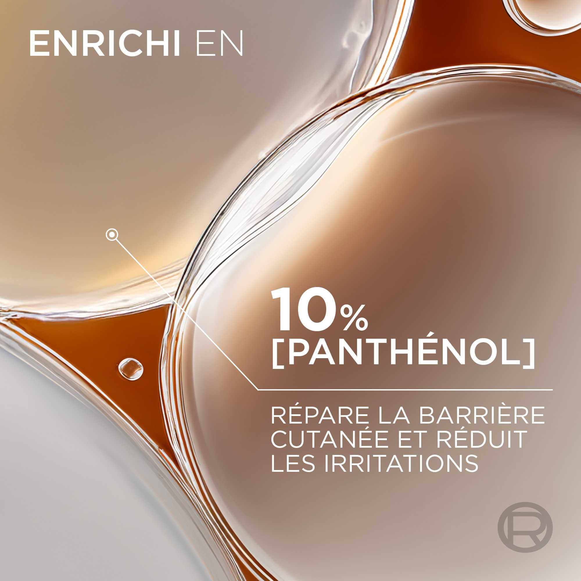 Zoom scientifique sur l'ingredient phare : "Enrichi en 10% [Panthenol]" pour reparer la barriere cutanee et reduire les irritations, illustre par des bulles de soin dorees.​