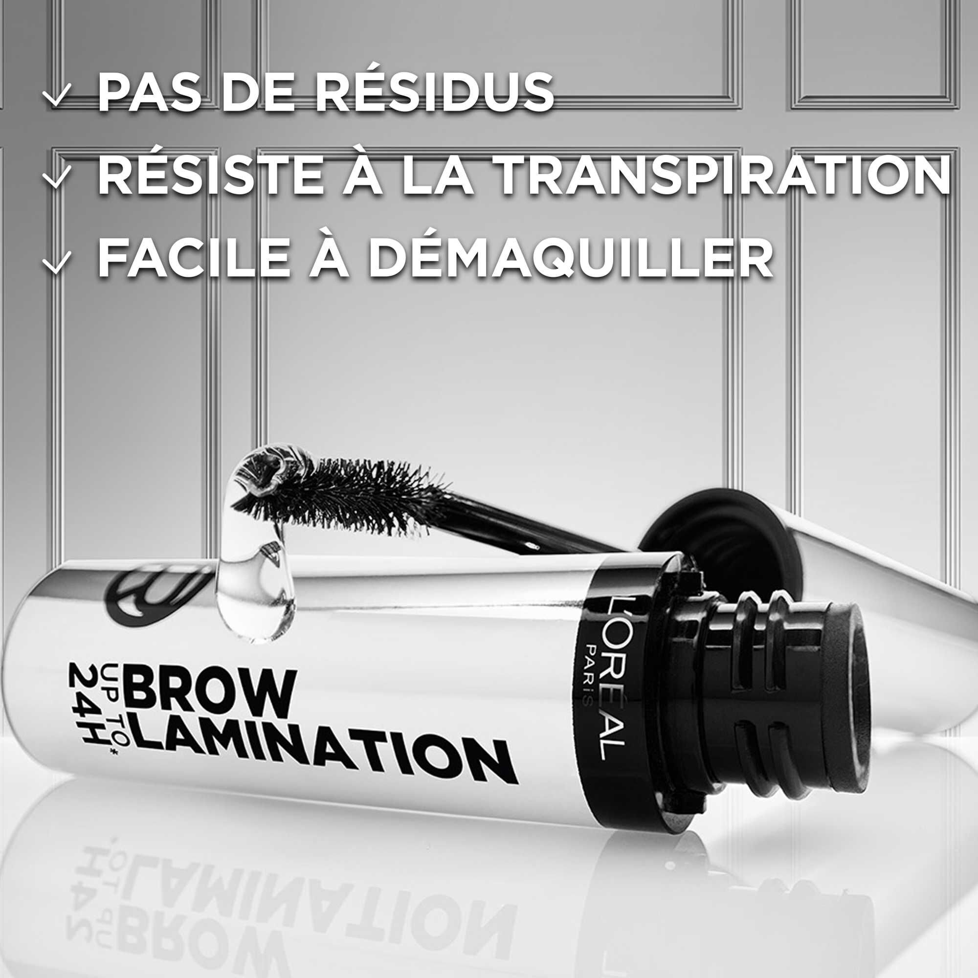 Le flacon argente L'Oreal Paris Brow Lamination est allonge horizontalement a cote de sa brosse applicatrice sur laquelle est deposee une noisette de gel transparent. Une liste a puces coche trois benefices cles : « ✓ PAS DE RESIDUS », « ✓ RESISTE A LA TRANSPIRATION », « ✓ FACILE A DEMAQUILLER