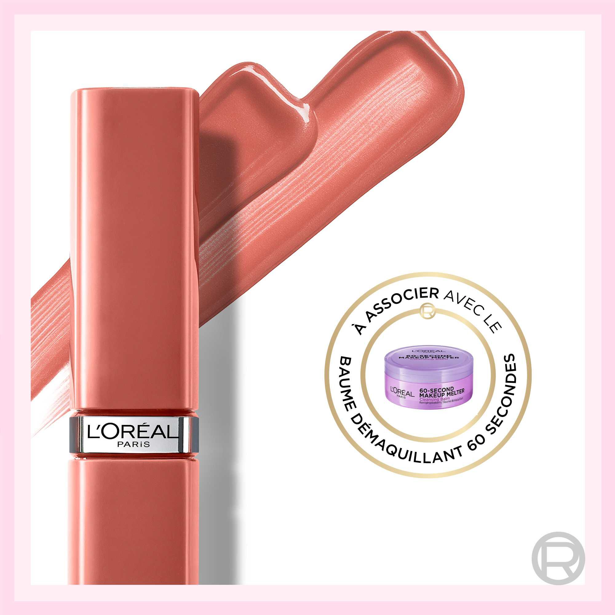 Presentation d'un rouge a levres L'Oreal dans un etui beige rose, avec une trace de texture de rouge a levres creme etalee en arriere-plan. Un macaron circulaire indique « A ASSOCIER AVEC LE BAUME DEMAQUILLANT 60 SECONDES » montrant l'image miniature du pot violet. La mention discrete « C1 - » apparait en vert sur le cote gauche.