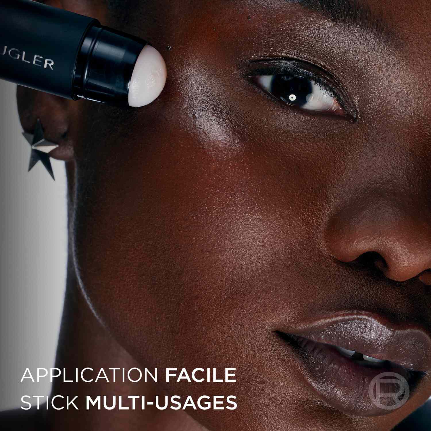 L'Oreal Paris & Mugler Highlighter