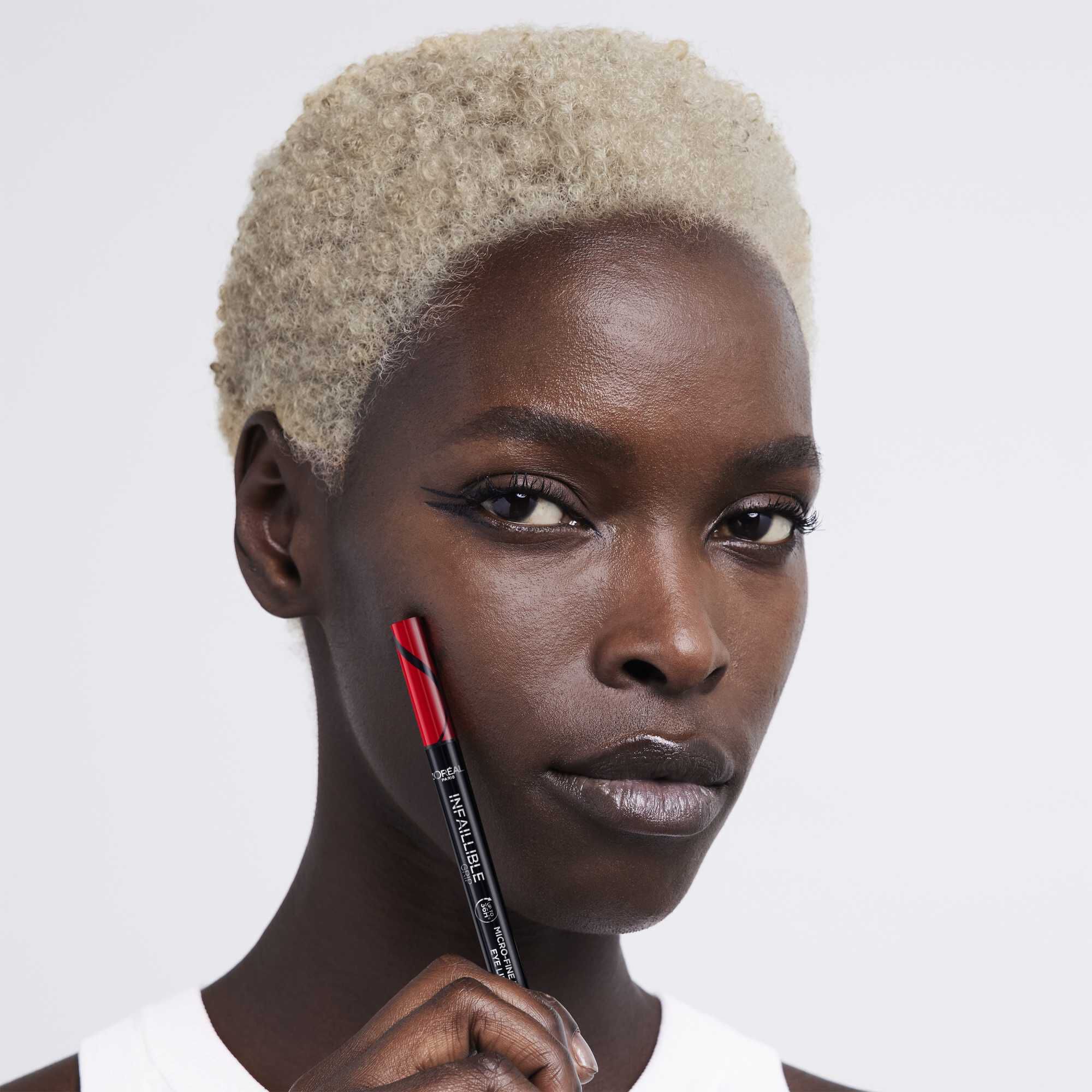 Infaillible Grip 36H Micro Fine Liner Eyeliner